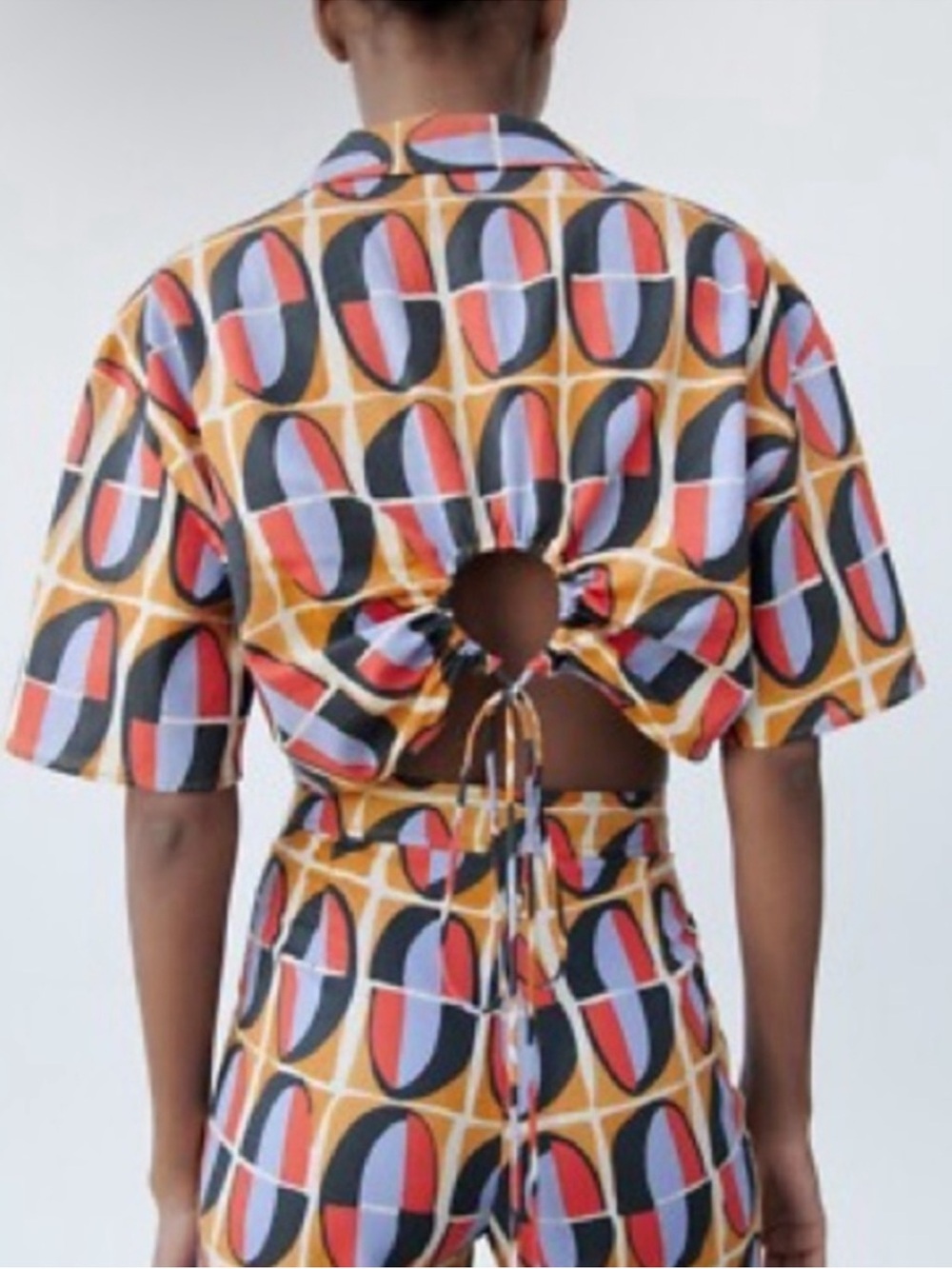 Zara Cropped Printed Blouse - Picture 2 of 7